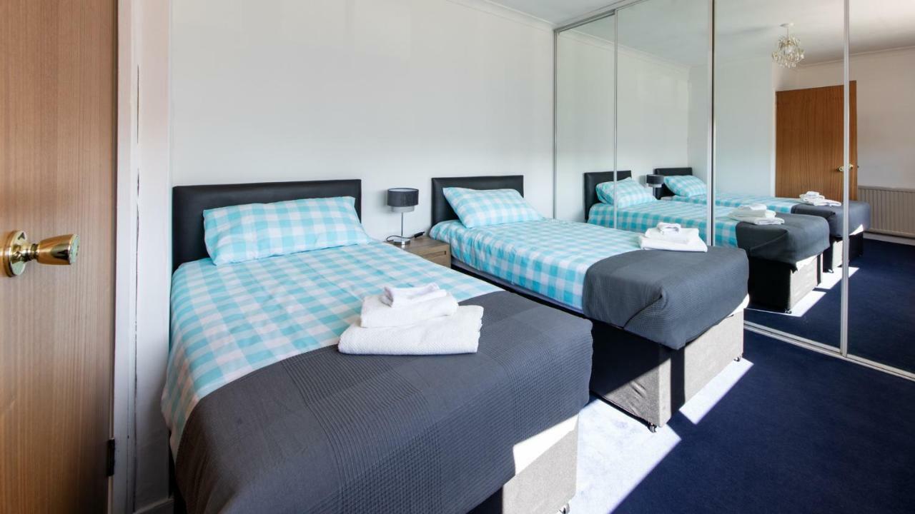 3 Bed House W/Drive & Garden V/Fast Wifi Near Bioquarter Villa Edinburgh Kültér fotó